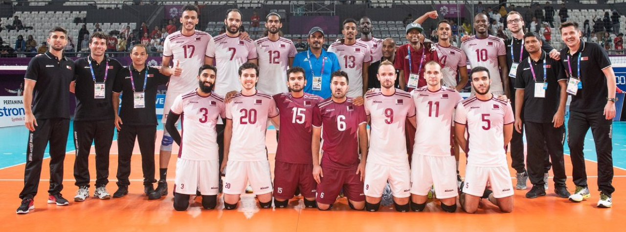 أمين عام اللجنة الأولمبية يشيد بإنجازات عنابي الشاطئية